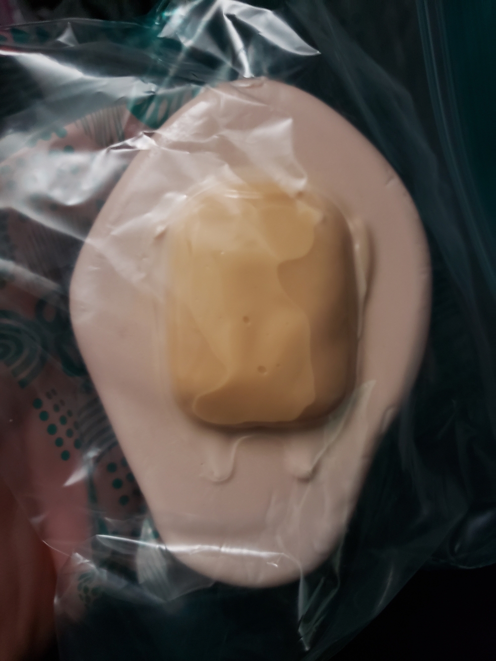 Lush GUDATAMA LAZY EGG shower Gummy New